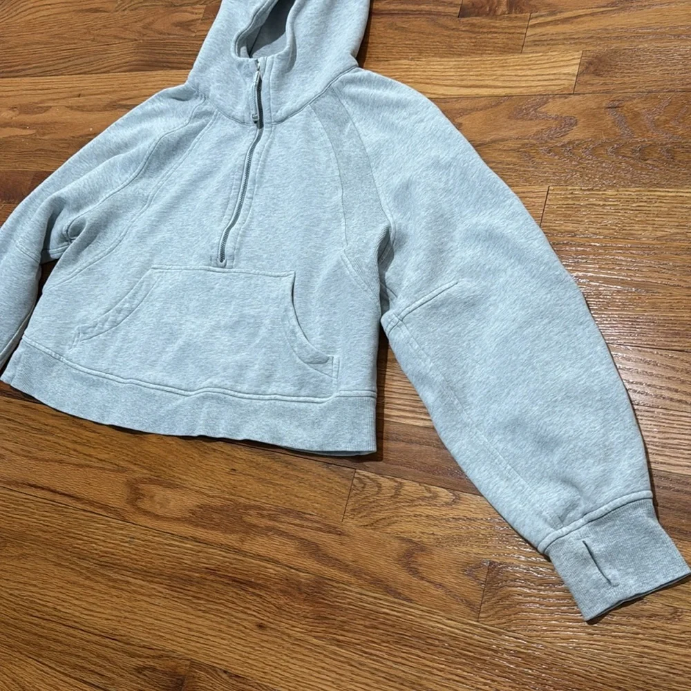 Lululemon oversized scuba XS/S - Picture 5 of 10